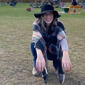 Meet your Posher, Molly